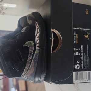 Jordan Legacy 312 TD Kids Sneakers - Black and Camo Green. Infant Size 5